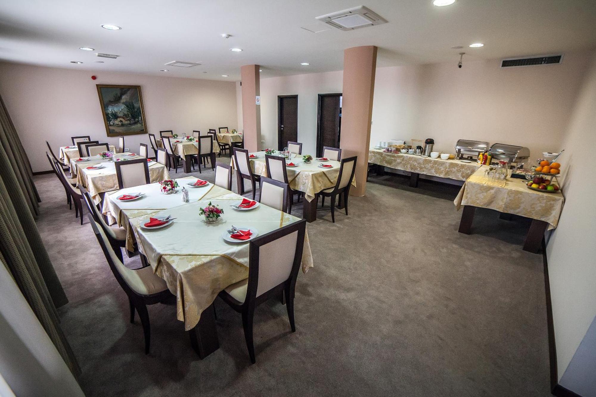 Hotel Terminus Podgorica Eksteriør billede