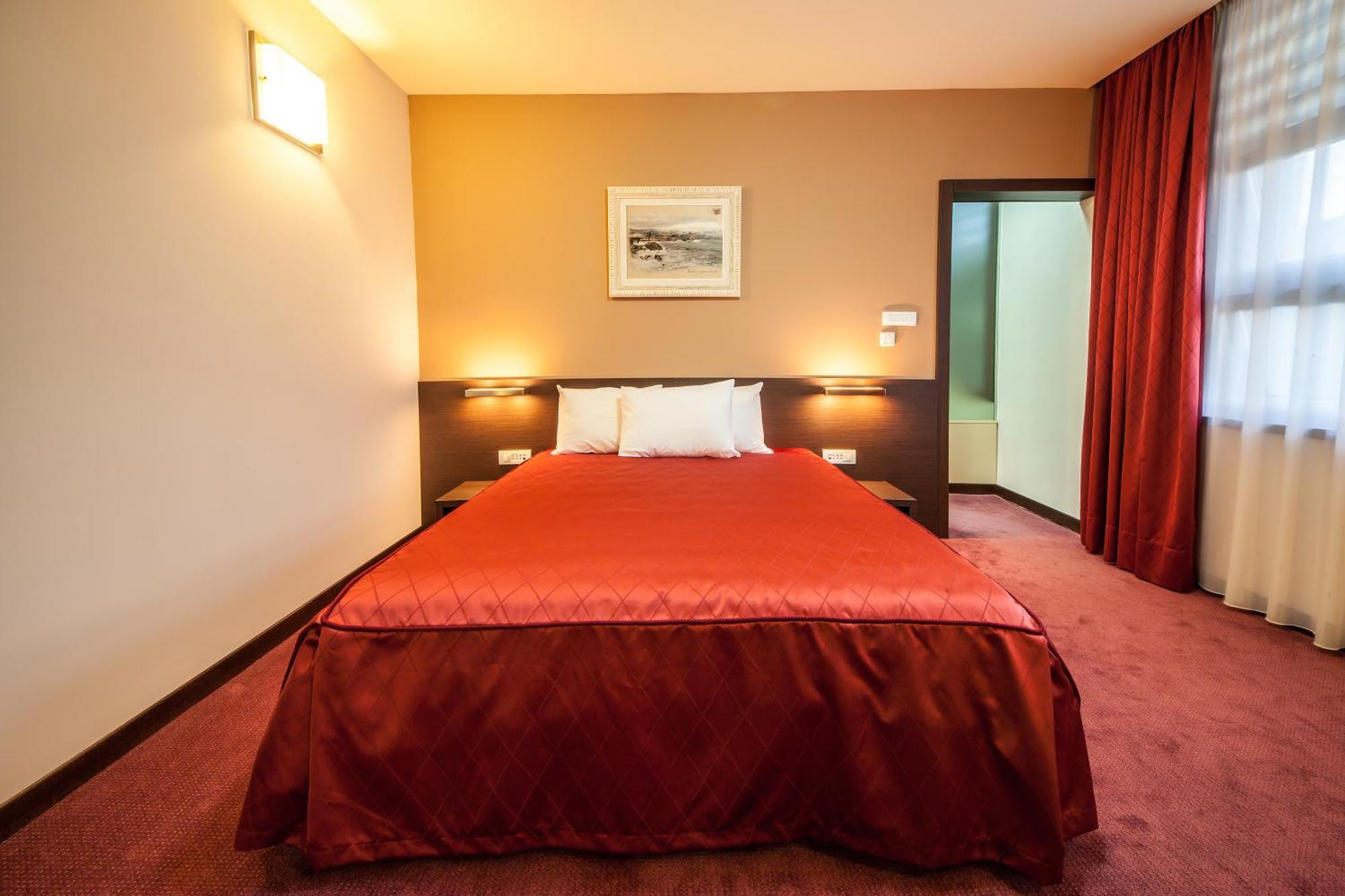Hotel Terminus Podgorica Eksteriør billede