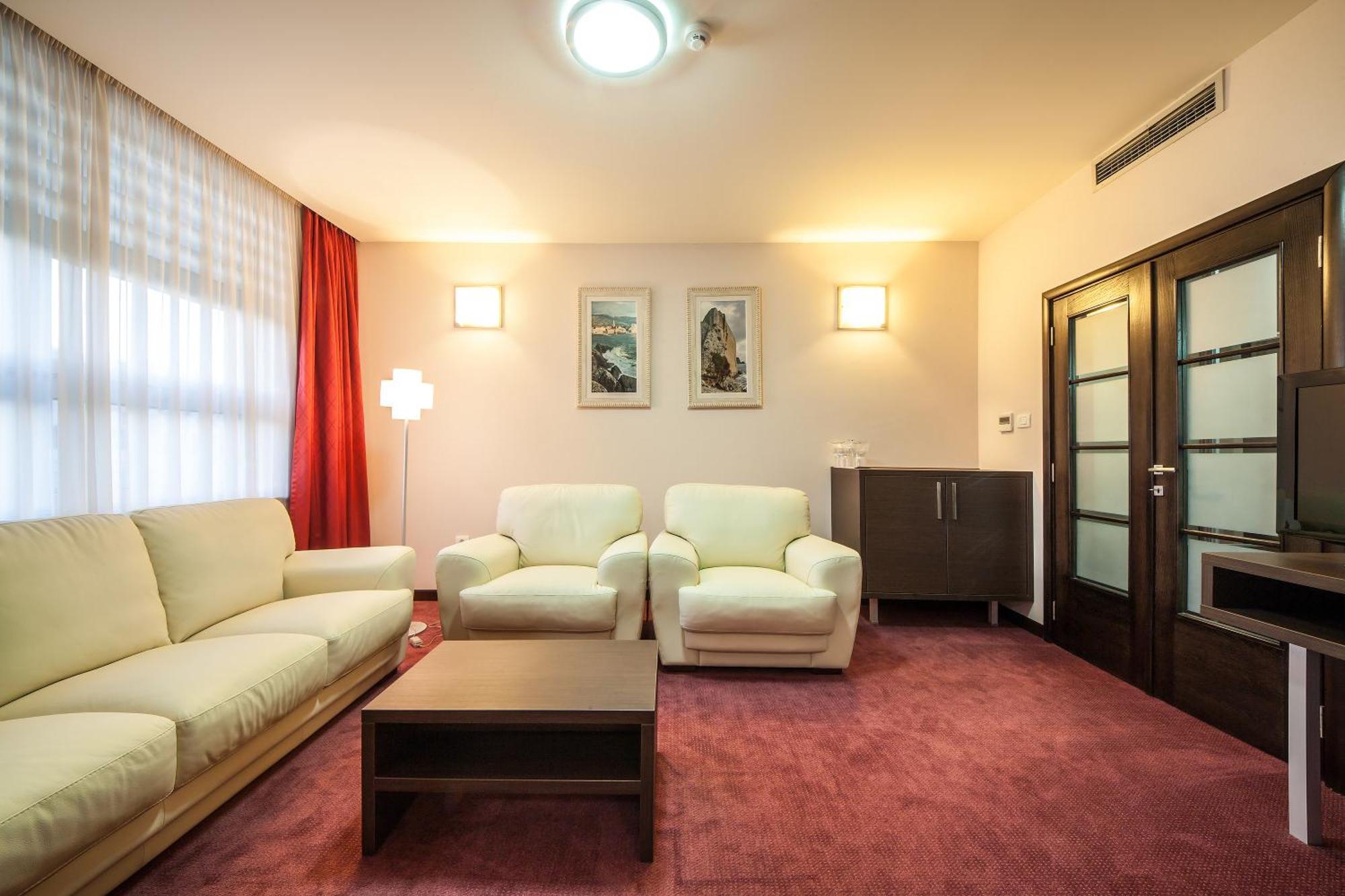 Hotel Terminus Podgorica Værelse billede