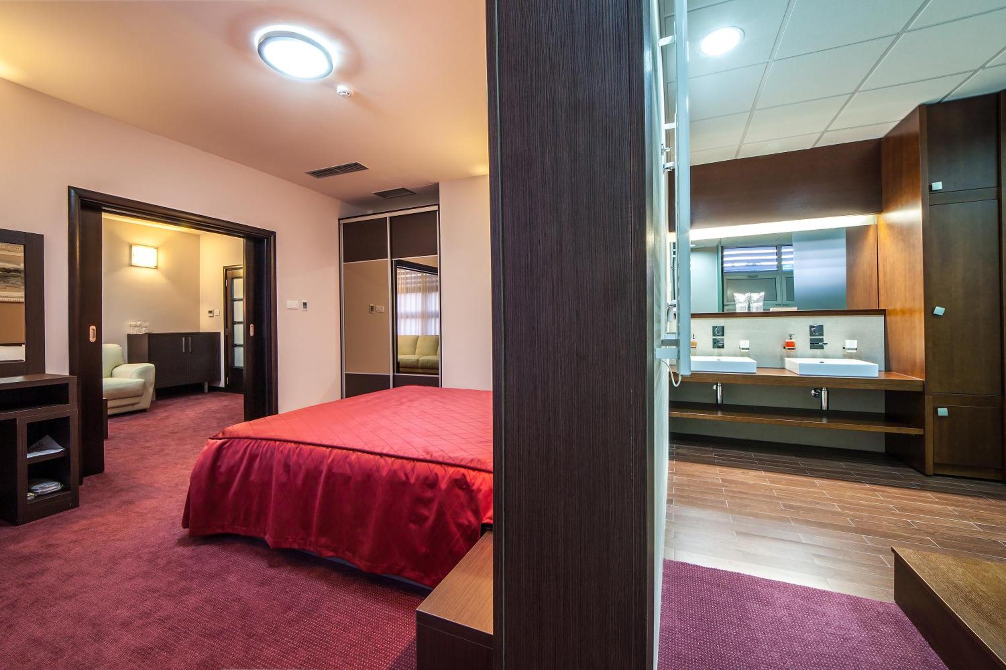 Hotel Terminus Podgorica Værelse billede